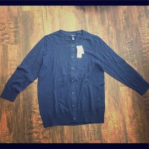 NWT GAP button down sweater